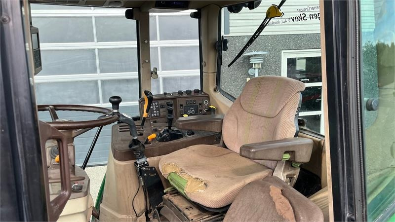 John Deere 6910 Auto Quad II-TLS Med frontlæsser - Tracteur agricole: photos 5 John Deere 6910 Auto Quad II-TLS Med frontlæsser - Tracteur agricole: photos 5