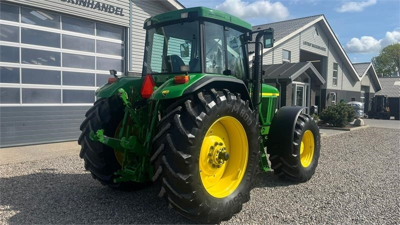 Tracteur agricole John Deere 7710 8.1L motor, store hjul og frontlift. En ejere: photos 14