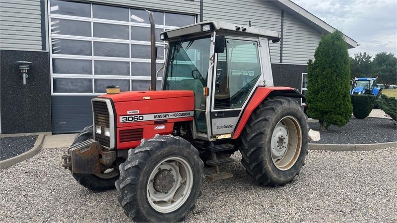 Massey Ferguson 3060 Med turbo - Tracteur agricole: photos 2 Massey Ferguson 3060 Med turbo - Tracteur agricole: photos 2
