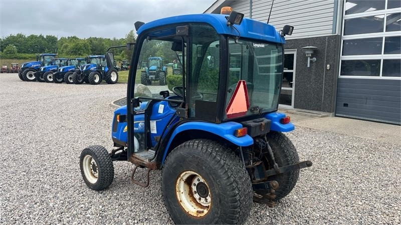 New Holland TC35DA - Tracteur agricole: photos 3 New Holland TC35DA - Tracteur agricole: photos 3
