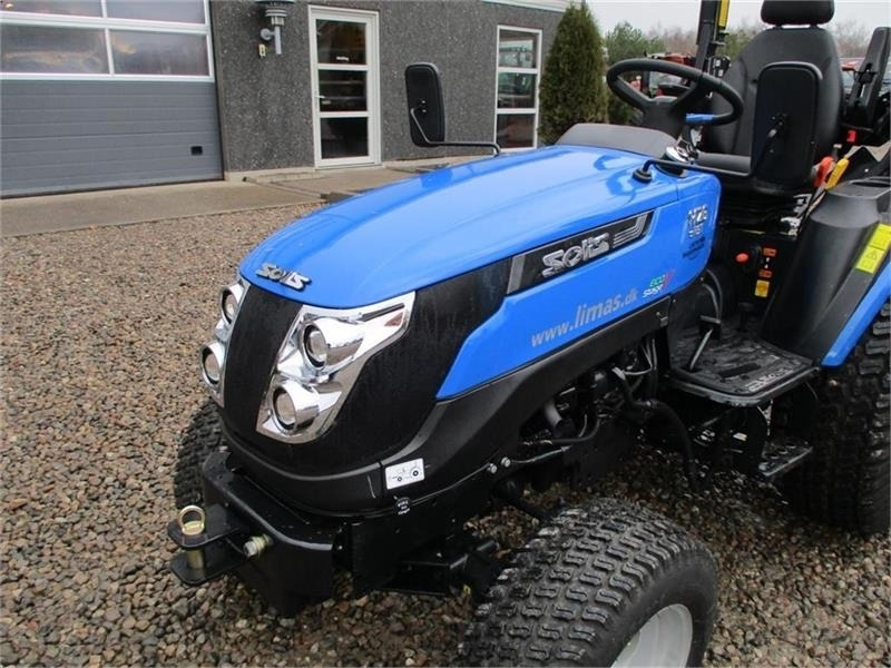 Solis 26 HST Hydrostat Turf hjul. - Tracteur agricole: photos 4 Solis 26 HST Hydrostat Turf hjul. - Tracteur agricole: photos 4