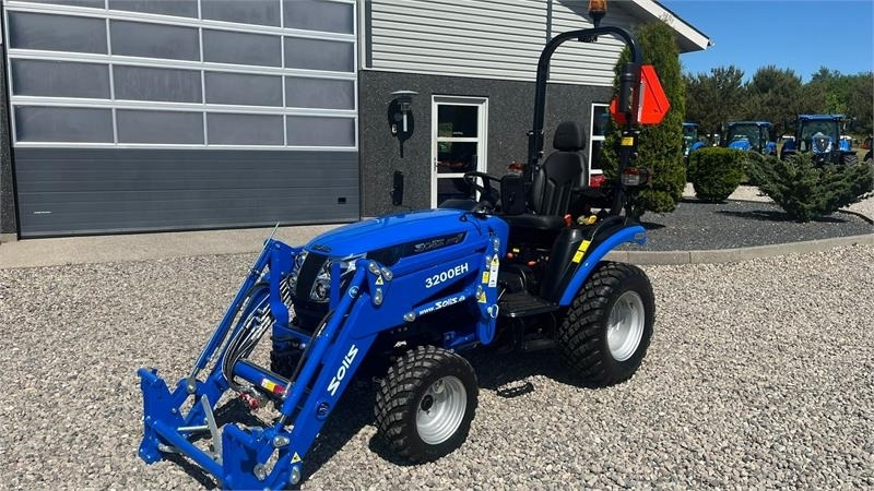 Solis H26 HST Med Frontlæsser og GardenPro dæk - Tracteur agricole: photos 2 Solis H26 HST Med Frontlæsser og GardenPro dæk - Tracteur agricole: photos 2