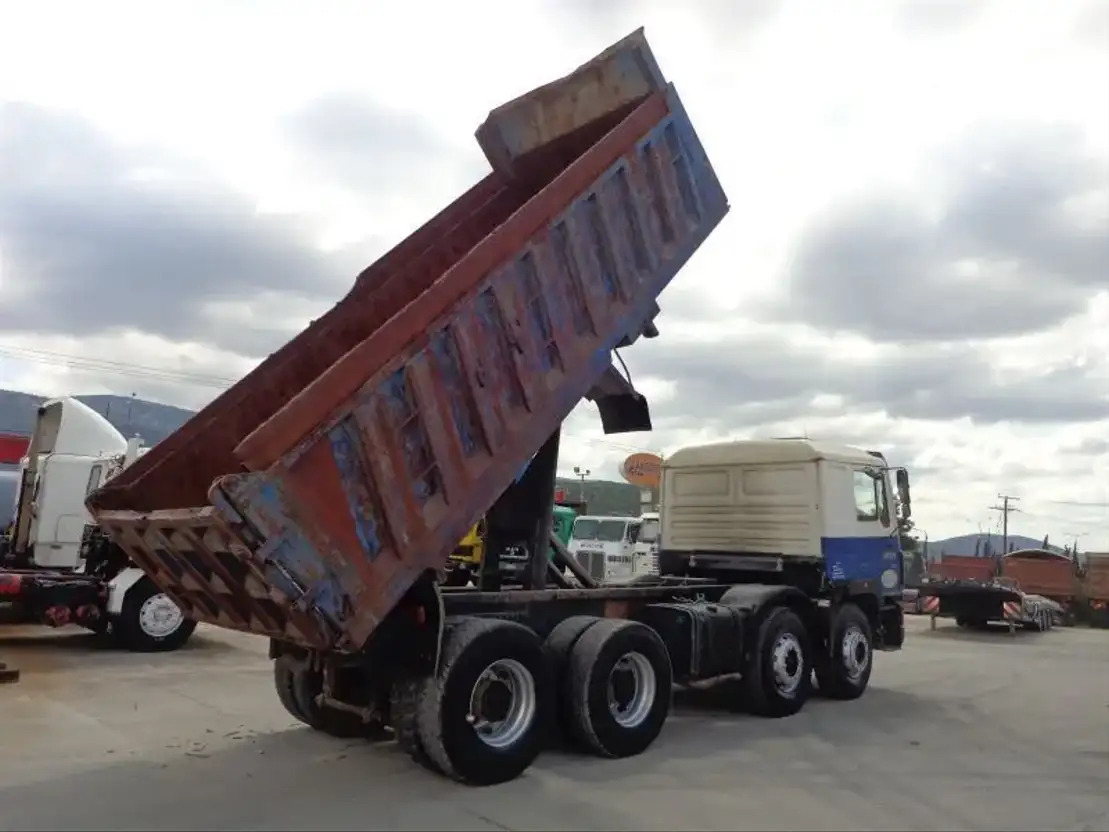 MAN 33.372 MAN 35.372 8X4 Kipper -Airco - Camion benne: photos 4 MAN 33.372 MAN 35.372 8X4 Kipper -Airco - Camion benne: photos 4