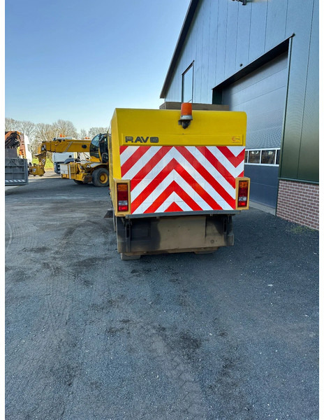 Ravo 530 VEEGMACHINE/SWEEPER!! - Balayeuse de voirie: photos 3 Ravo 530 VEEGMACHINE/SWEEPER!! - Balayeuse de voirie: photos 3