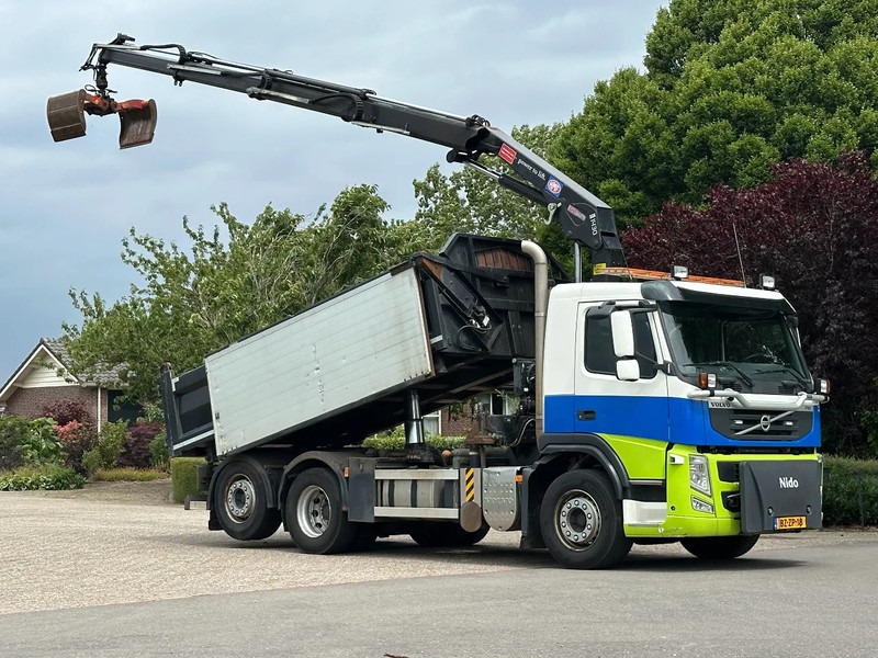 Volvo FM 330 186dkm! !!6X2!!Kraan/KIPPER!!RADIO REMOTE! EX-GEMEENTE/KOMMUNAL! - Camion benne, Camion grue: photos 1 Volvo FM 330 186dkm! !!6X2!!Kraan/KIPPER!!RADIO REMOTE! EX-GEMEENTE/KOMMUNAL! - Camion benne, Camion grue: photos 1