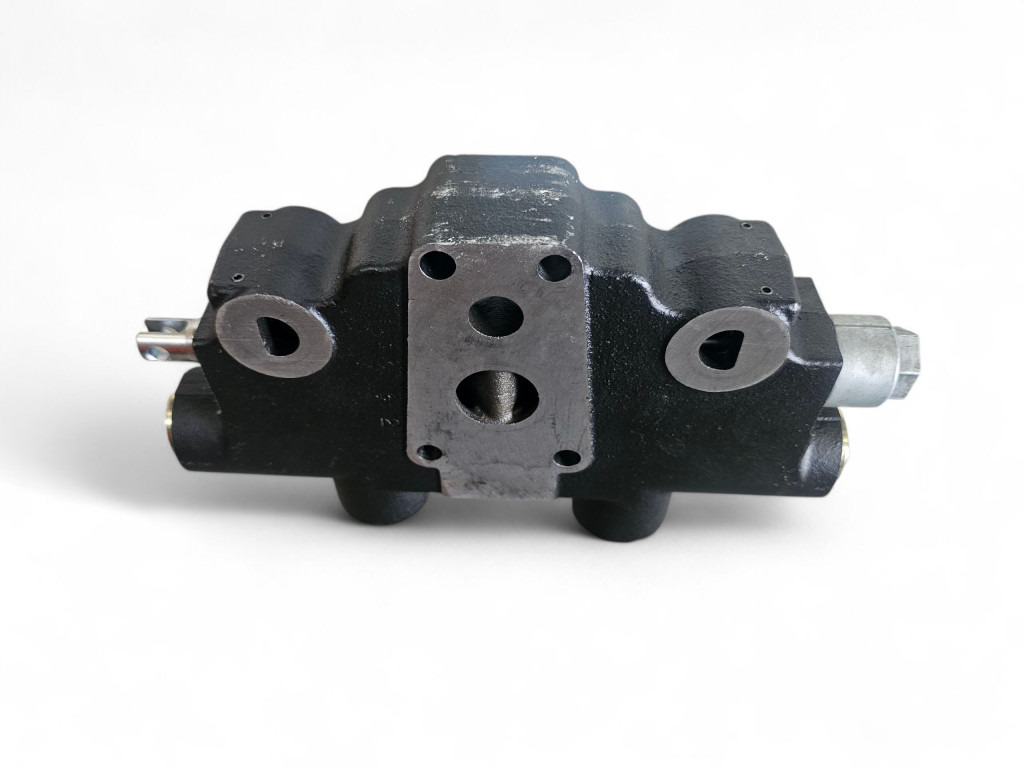 Case 375782A2R - Valve hydraulique pour Engins de chantier: photos 3 Case 375782A2R - Valve hydraulique pour Engins de chantier: photos 3