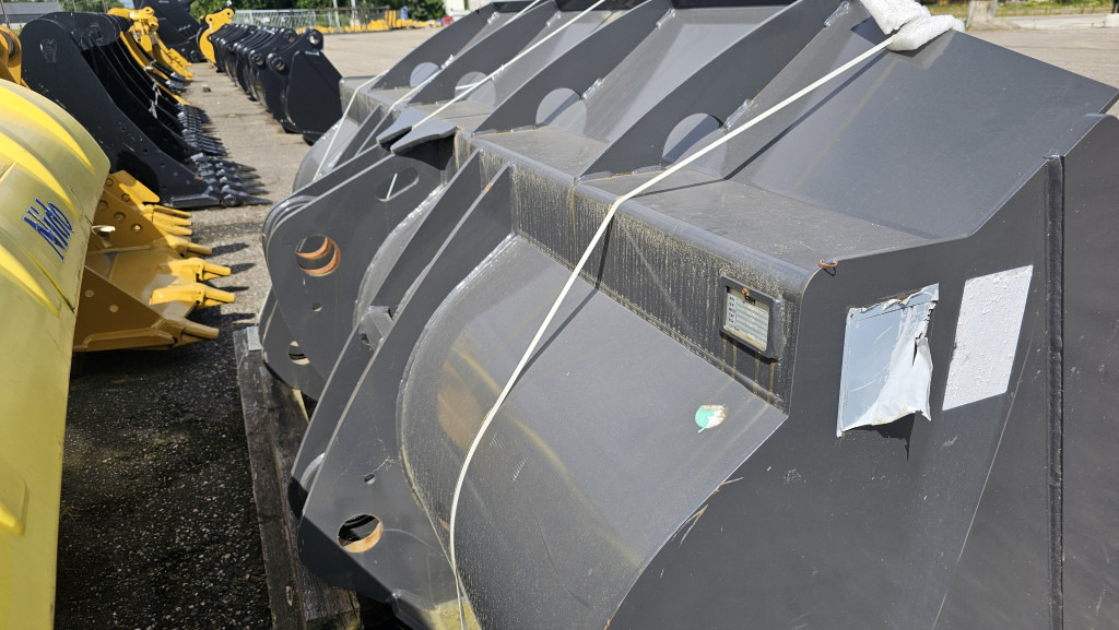 Case 84294151 - 472026051 - Godet pour Engins de chantier: photos 4 Case 84294151 - 472026051 - Godet pour Engins de chantier: photos 4