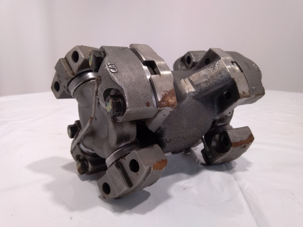 Caterpillar 1082106 - Demi arbre pour Engins de chantier: photos 3 Caterpillar 1082106 - Demi arbre pour Engins de chantier: photos 3