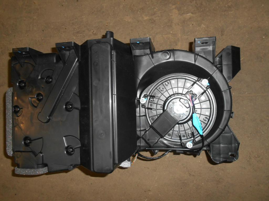 Caterpillar 2299081 - 3168812 - Pièce de climatisation pour Engins de chantier: photos 2 Caterpillar 2299081 - 3168812 - Pièce de climatisation pour Engins de chantier: photos 2