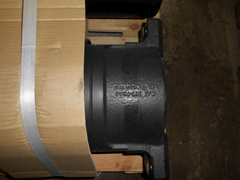 Caterpillar 2979235 - Chenille pour Engins de chantier: photos 5 Caterpillar 2979235 - Chenille pour Engins de chantier: photos 5