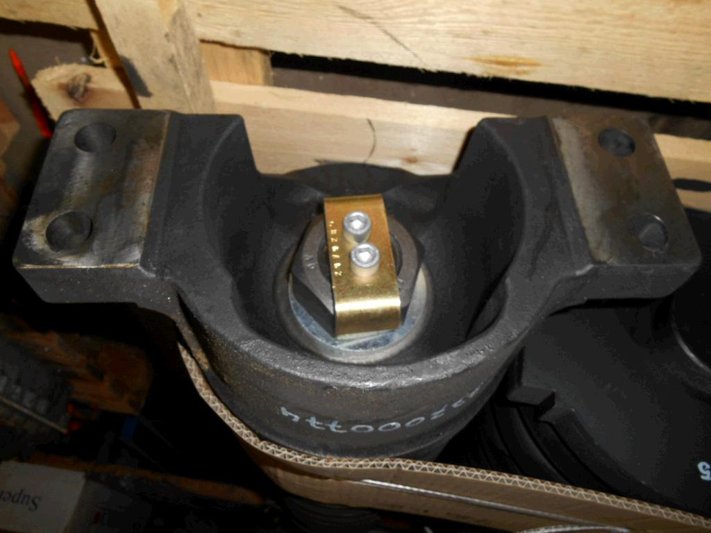 Caterpillar 2979275 - Chenille pour Engins de chantier: photos 3 Caterpillar 2979275 - Chenille pour Engins de chantier: photos 3