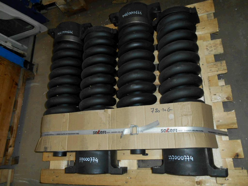 Caterpillar 2979275 - Chenille pour Engins de chantier: photos 1 Caterpillar 2979275 - Chenille pour Engins de chantier: photos 1