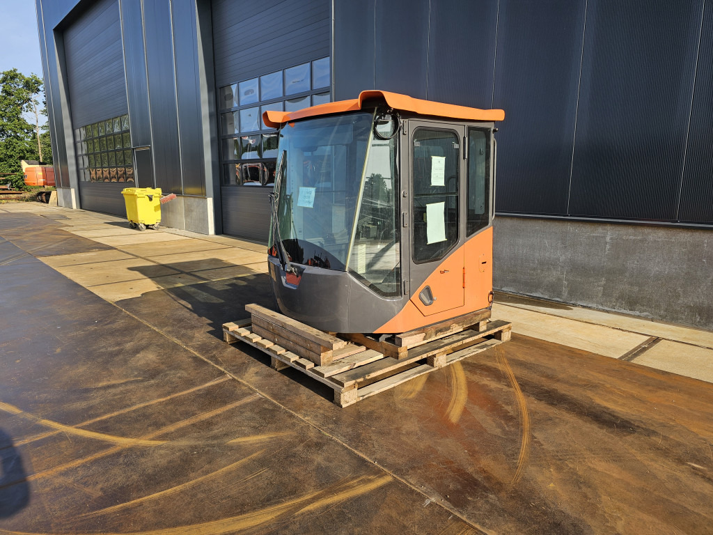 Doosan 220101-00229T - 220101-00229X - Cabine pour Engins de chantier: photos 1 Doosan 220101-00229T - 220101-00229X - Cabine pour Engins de chantier: photos 1