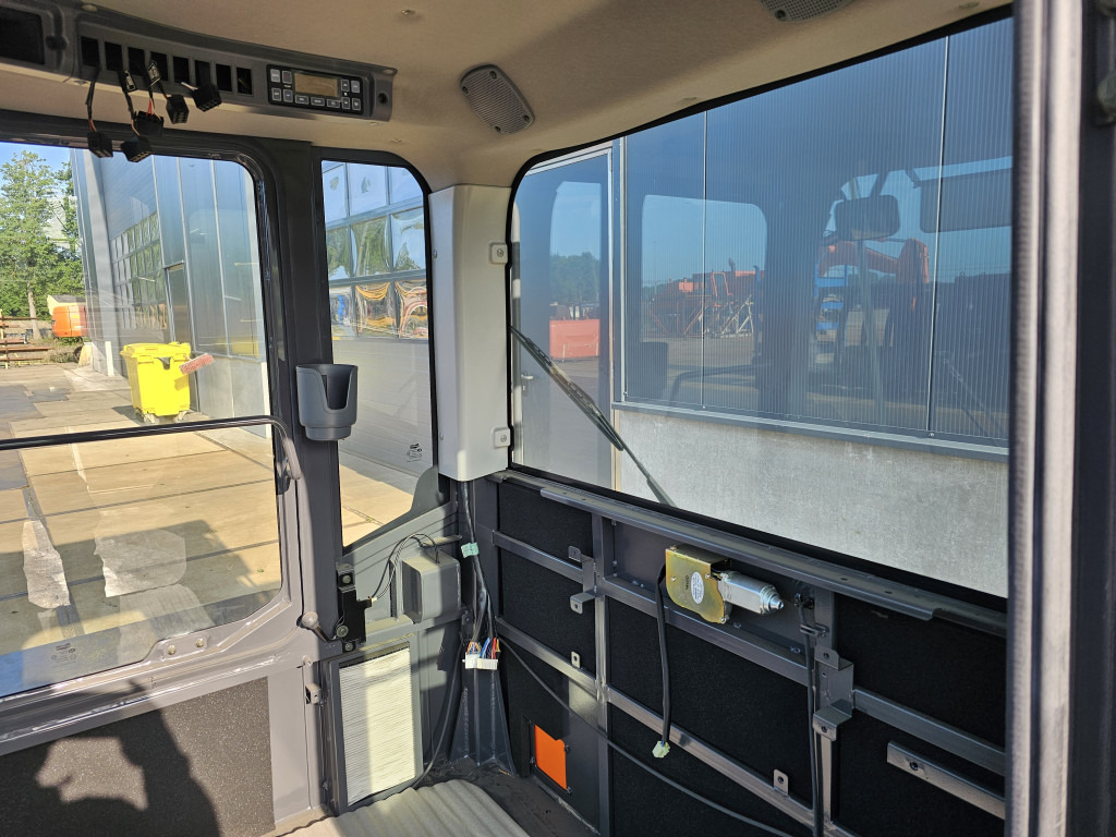 Cabine pour Engins de chantier neuf Doosan 220101-00229T - 220101-00229X: photos 8