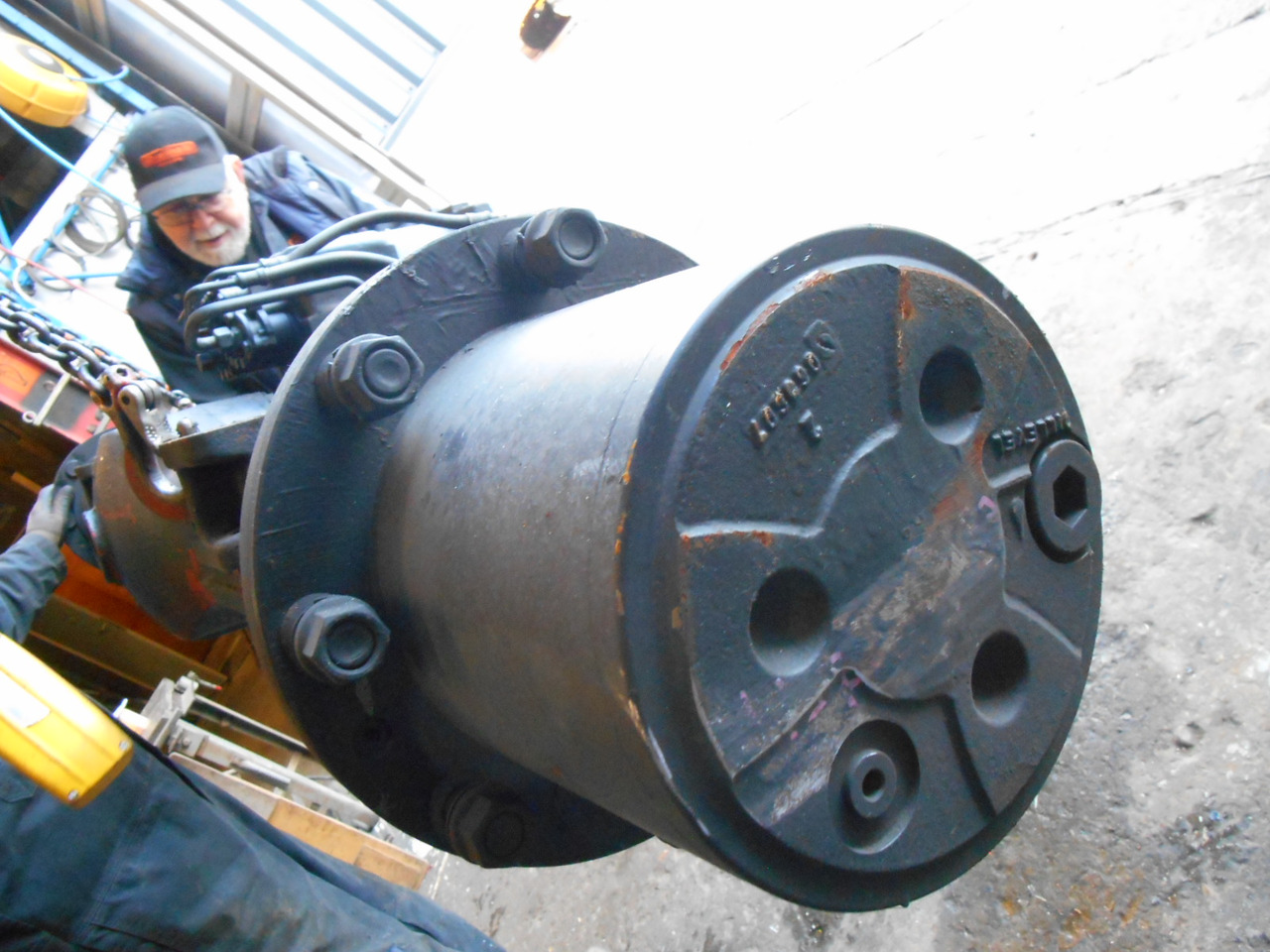 Doosan 22109010B - Essieu arrière pour Engins de chantier: photos 4 Doosan 22109010B - Essieu arrière pour Engins de chantier: photos 4