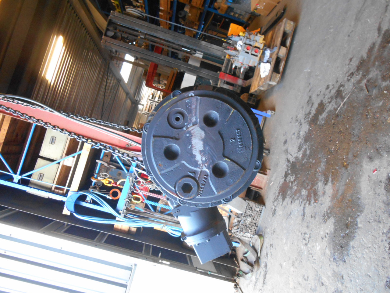 Doosan 22109010B - Essieu arrière pour Engins de chantier: photos 1 Doosan 22109010B - Essieu arrière pour Engins de chantier: photos 1