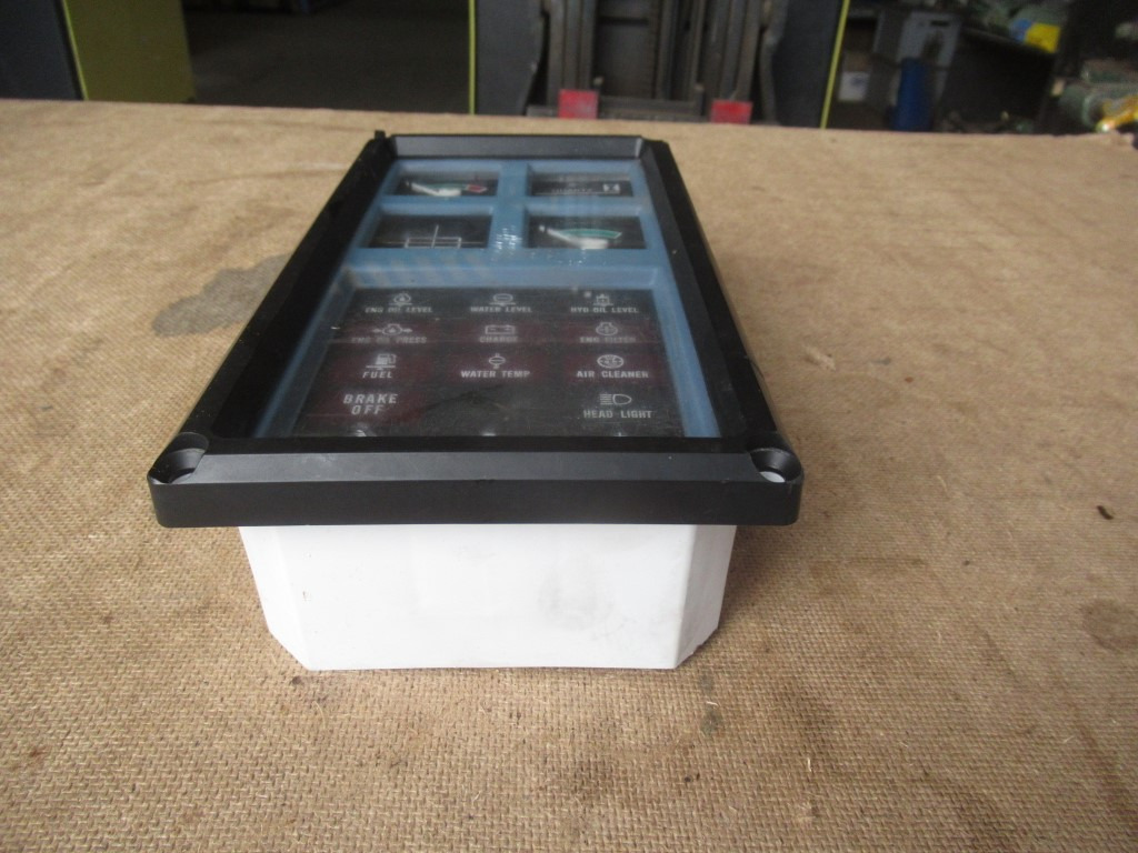 Hitachi KH150-3 - - Panel de instrumentos pour Engins de chantier: photos 2 Hitachi KH150-3 - - Panel de instrumentos pour Engins de chantier: photos 2