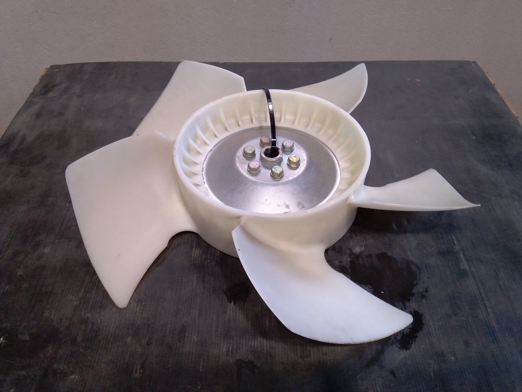 Hitachi ZX350-5B - - Ventilateur pour Engins de chantier: photos 3 Hitachi ZX350-5B - - Ventilateur pour Engins de chantier: photos 3