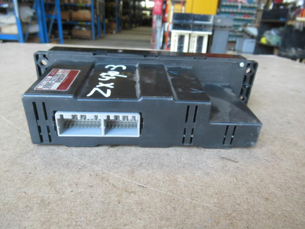 Hitachi ZX470-3 - - Panel de instrumentos pour Engins de chantier: photos 3 Hitachi ZX470-3 - - Panel de instrumentos pour Engins de chantier: photos 3