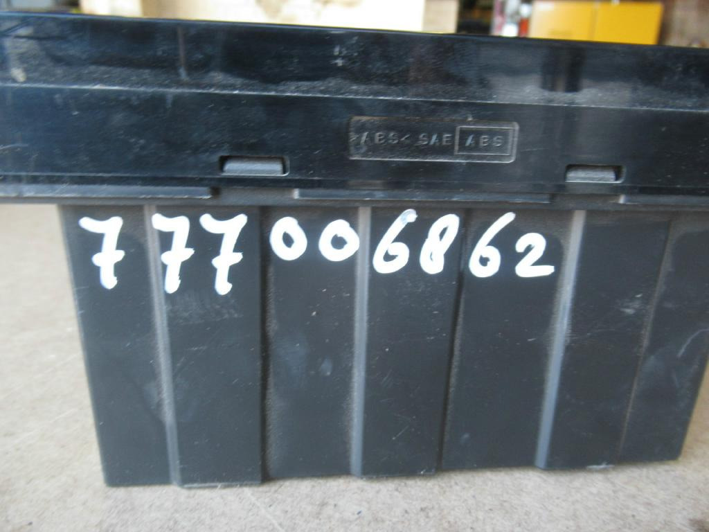 Hitachi ZX470-3 - - Panel de instrumentos pour Engins de chantier: photos 4 Hitachi ZX470-3 - - Panel de instrumentos pour Engins de chantier: photos 4