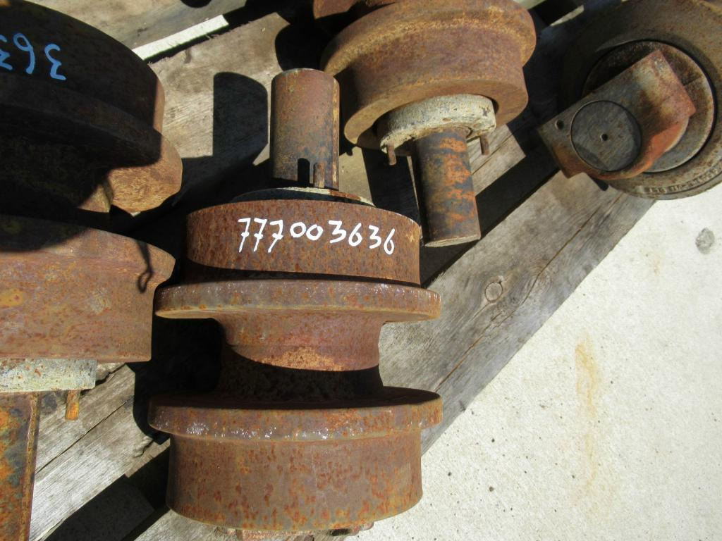 Hyundai 81E7-00521 - Galet à chenilles pour Engins de chantier: photos 3 Hyundai 81E7-00521 - Galet à chenilles pour Engins de chantier: photos 3