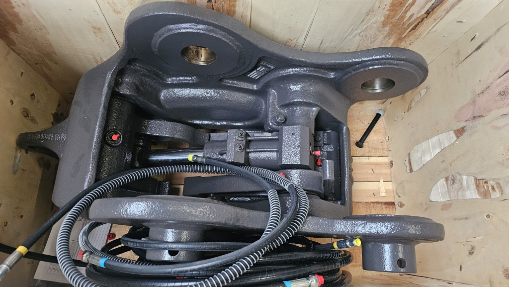 Miller POWERLATCH NH064001FCK00 - 47565914 - Attache rapide pour Engins de chantier: photos 1 Miller POWERLATCH NH064001FCK00 - 47565914 - Attache rapide pour Engins de chantier: photos 1