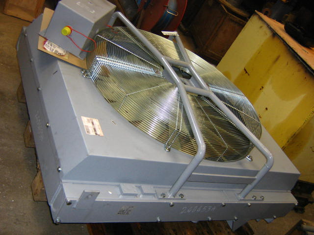 New Holland 1288664 - Radiateur pour Engins de chantier: photos 2 New Holland 1288664 - Radiateur pour Engins de chantier: photos 2