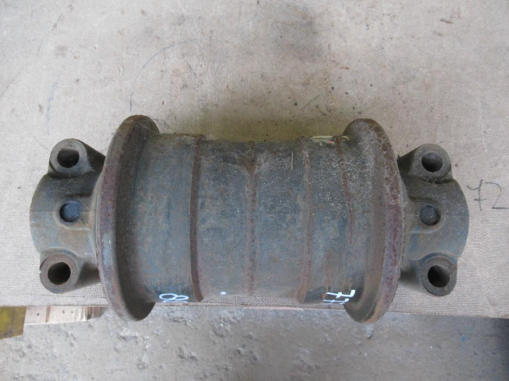 New Holland 73181638 - 3001249 - Galet à chenilles pour Engins de chantier: photos 2 New Holland 73181638 - 3001249 - Galet à chenilles pour Engins de chantier: photos 2