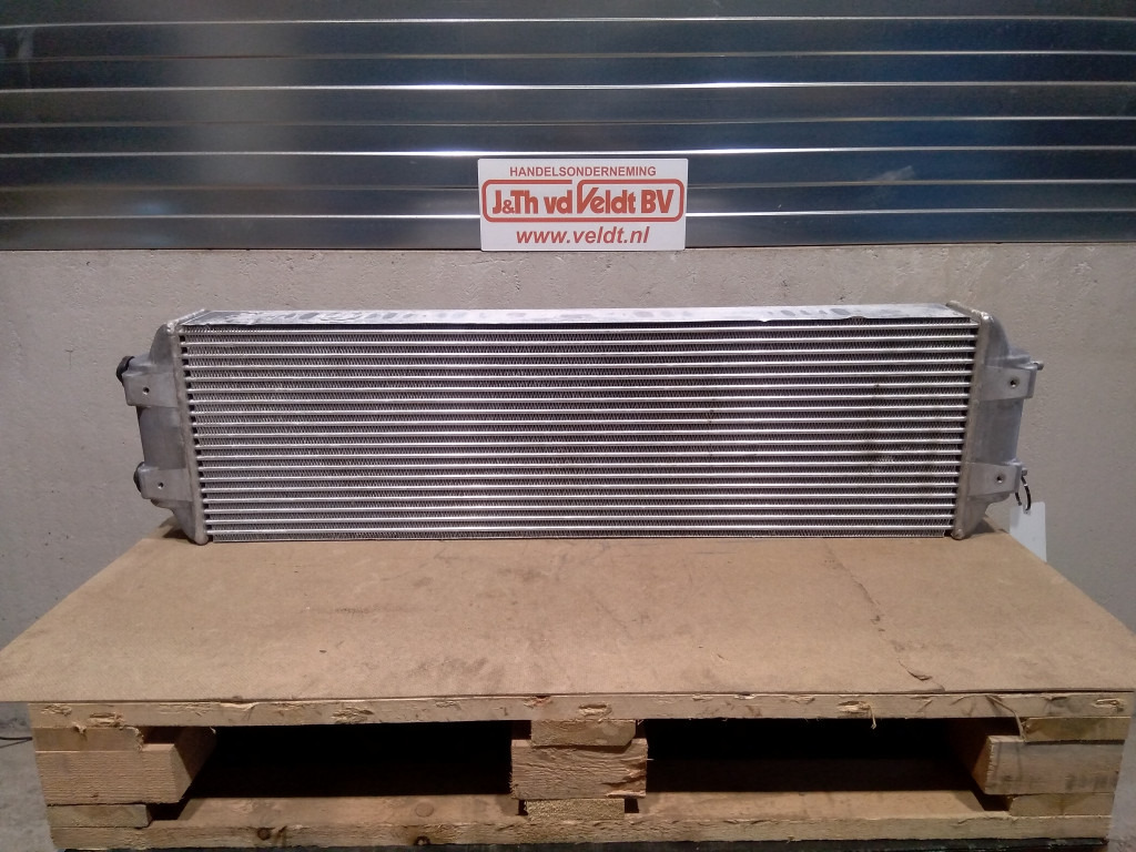 Tokyo AE70511000 - - Intercooler pour Engins de chantier: photos 4 Tokyo AE70511000 - - Intercooler pour Engins de chantier: photos 4