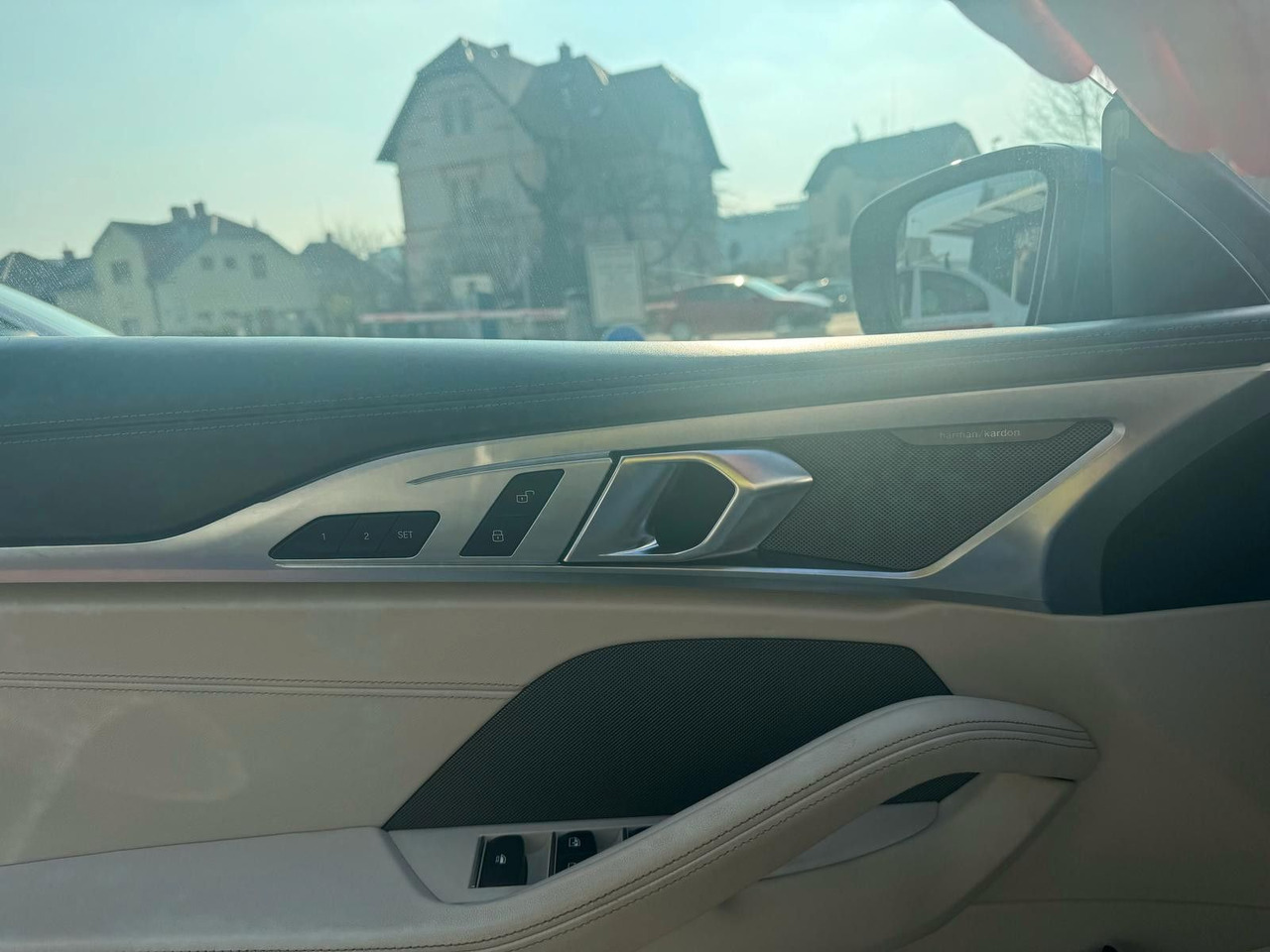 Voiture BMW 840 Baureihe 8 Cabrio 840 d xDrive M Sport: photos 9