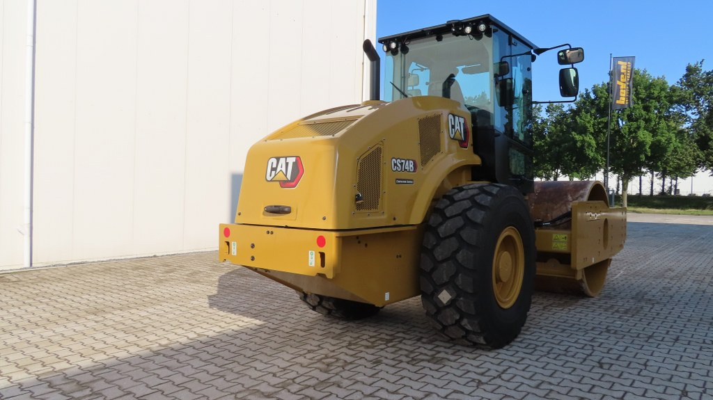 Caterpillar CS74B - Compacteur à pieds de mouton/ Monocylindre: photos 2 Caterpillar CS74B - Compacteur à pieds de mouton/ Monocylindre: photos 2