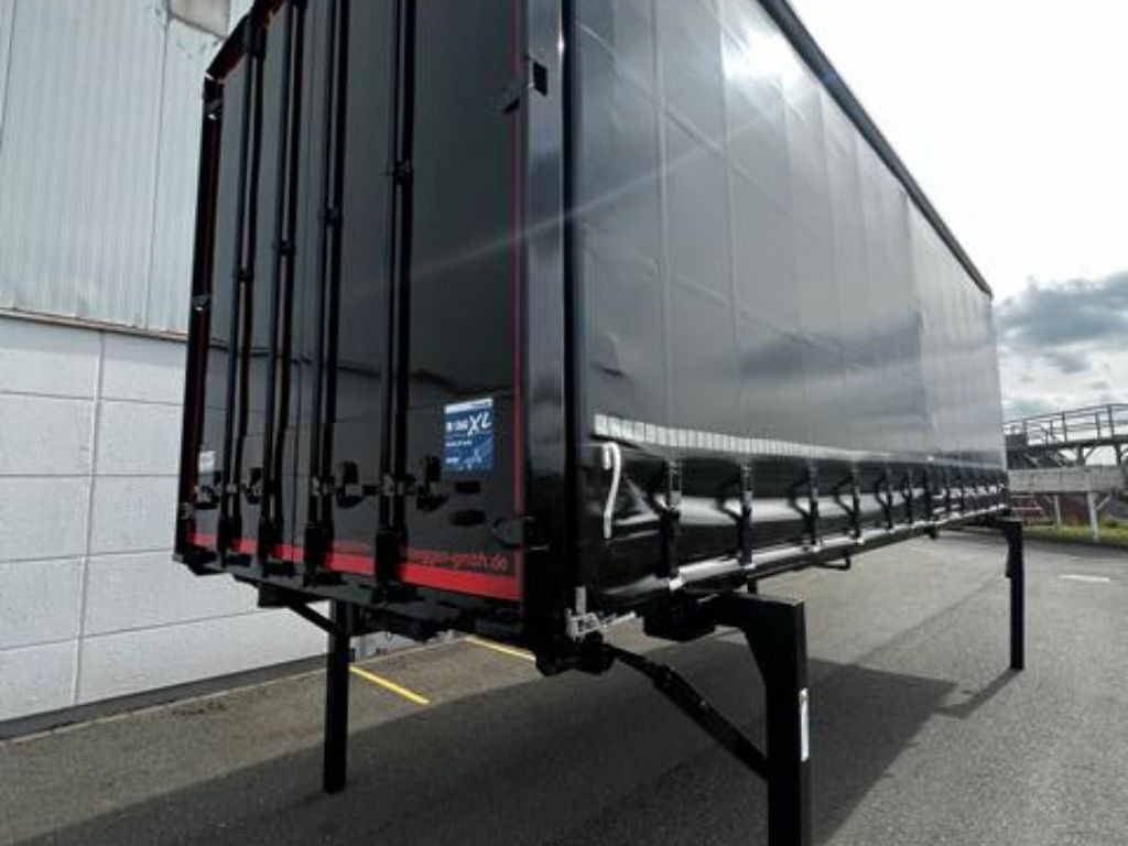 Krone Heck mit Portaltüren - Carrosserie bâchee: photos 1 Krone Heck mit Portaltüren - Carrosserie bâchee: photos 1