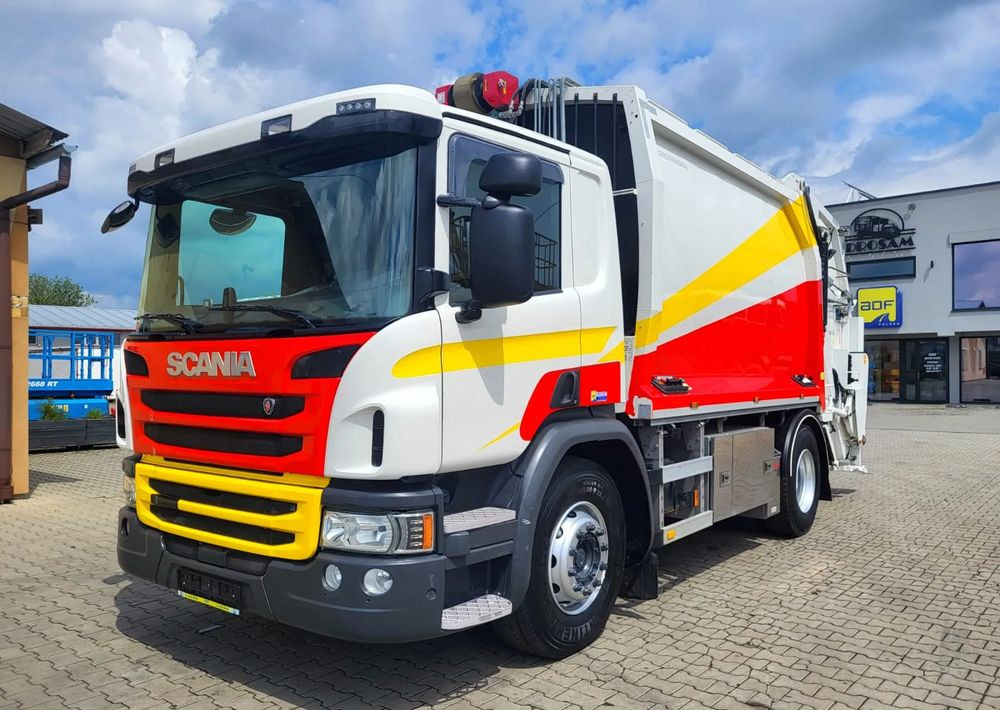 Scania P320 - Benne à ordures ménagères: photos 1 Scania P320 - Benne à ordures ménagères: photos 1