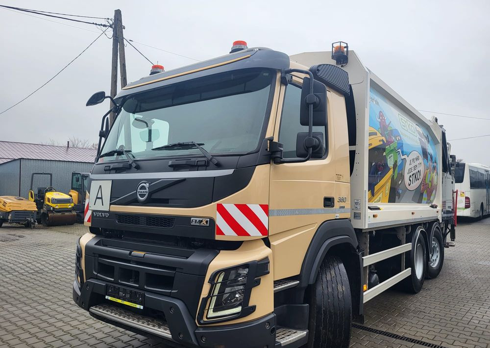 Volvo FMX 380 - Benne à ordures ménagères: photos 1 Volvo FMX 380 - Benne à ordures ménagères: photos 1