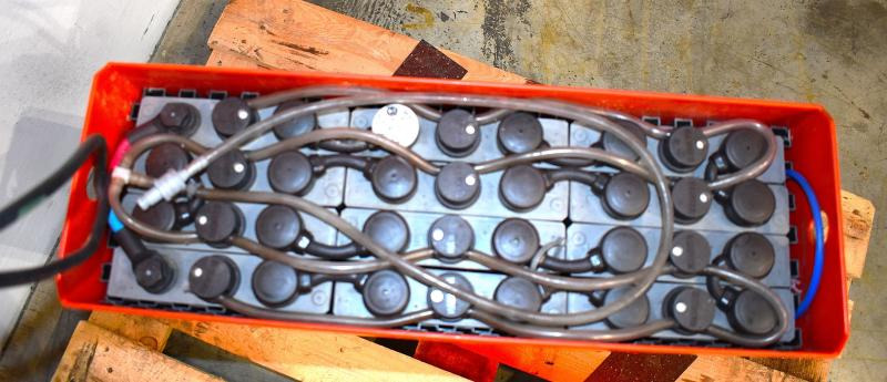 GRUMA 24 Volt 2 PzS 230 Ah - Accumulateur pour Matériel de manutention: photos 3 GRUMA 24 Volt 2 PzS 230 Ah - Accumulateur pour Matériel de manutention: photos 3