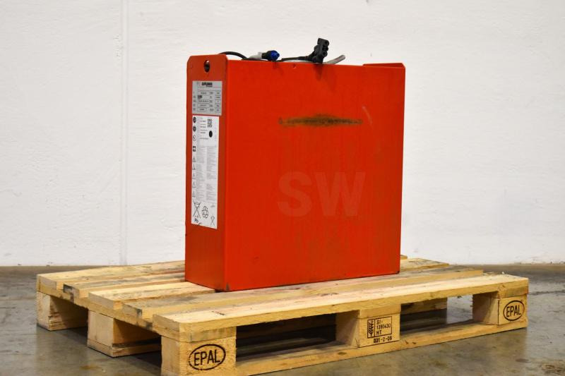 GRUMA 24 Volt 2 PzS 250 Ah - Accumulateur pour Matériel de manutention: photos 1 GRUMA 24 Volt 2 PzS 250 Ah - Accumulateur pour Matériel de manutention: photos 1