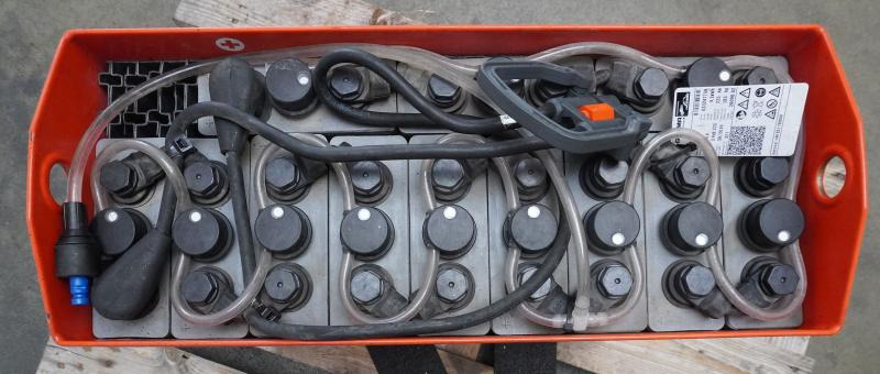 GRUMA 24 Volt 3 PzB 225 Ah - Accumulateur: photos 3 GRUMA 24 Volt 3 PzB 225 Ah - Accumulateur: photos 3