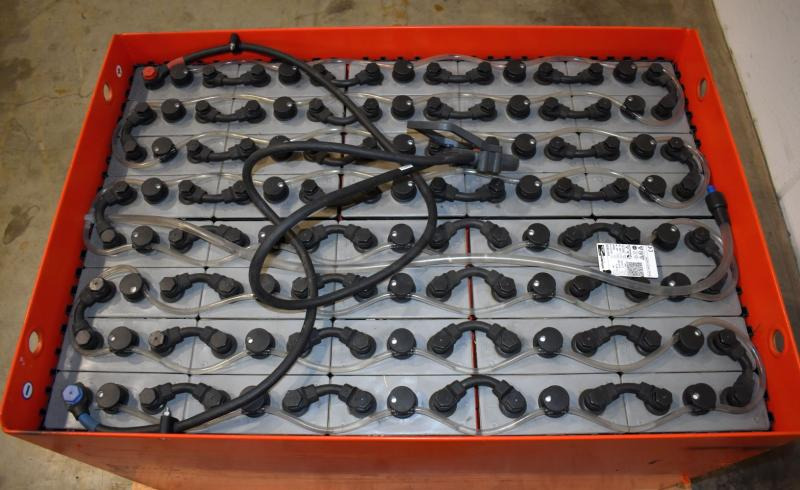 GRUMA 80 Volt 4 PzS 460 Ah - Accumulateur: photos 3 GRUMA 80 Volt 4 PzS 460 Ah - Accumulateur: photos 3