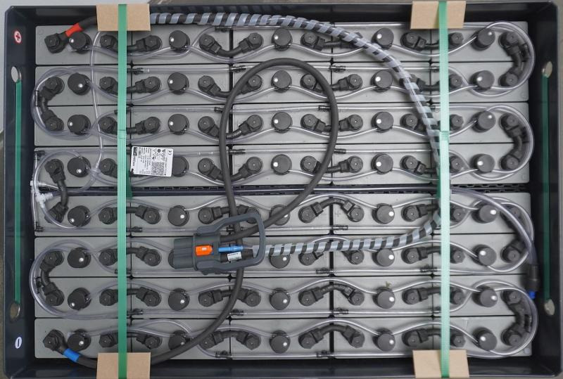 GRUMA 80 Volt 4 PzS 500 Ah - Accumulateur: photos 3 GRUMA 80 Volt 4 PzS 500 Ah - Accumulateur: photos 3