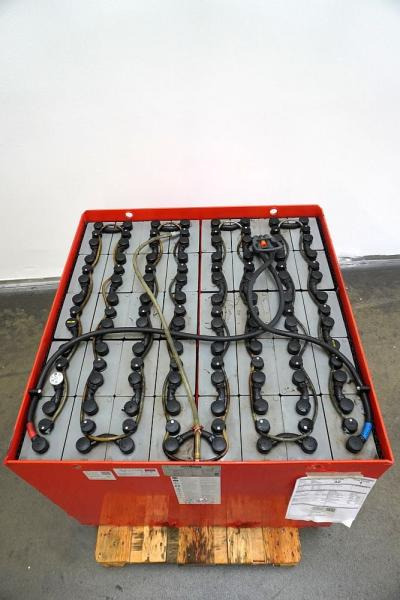 GRUMA 80 Volt 6 PzS 930 Ah - Accumulateur pour Matériel de manutention: photos 3 GRUMA 80 Volt 6 PzS 930 Ah - Accumulateur pour Matériel de manutention: photos 3