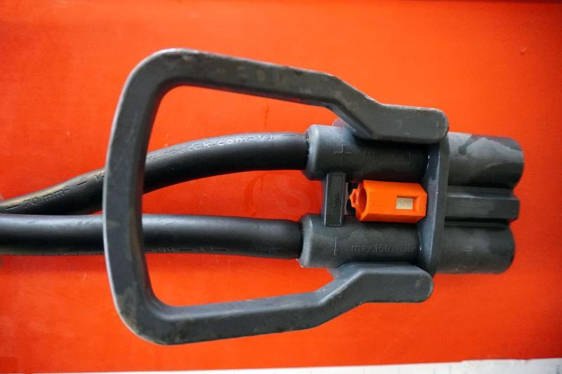 GRUMA 80 Volt 6 PzS 930 Ah - Accumulateur pour Matériel de manutention: photos 4 GRUMA 80 Volt 6 PzS 930 Ah - Accumulateur pour Matériel de manutention: photos 4