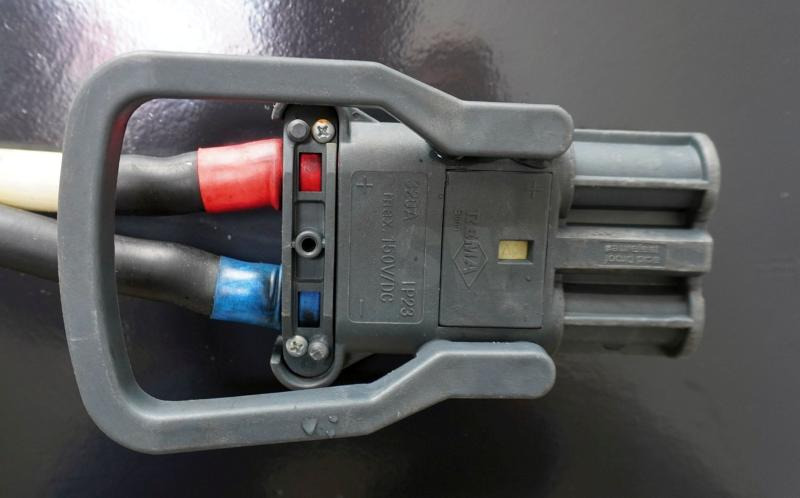 GRUMA 80 Volt 6 PzS 930 Ah - Accumulateur: photos 4 GRUMA 80 Volt 6 PzS 930 Ah - Accumulateur: photos 4