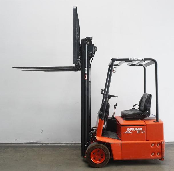 Linde E 12 Z 324 - Chariot élévateur électrique: photos 4 Linde E 12 Z 324 - Chariot élévateur électrique: photos 4