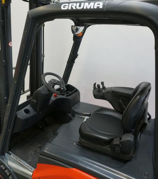 Linde E 16 EVO 386-02 - Chariot élévateur électrique: photos 5 Linde E 16 EVO 386-02 - Chariot élévateur électrique: photos 5