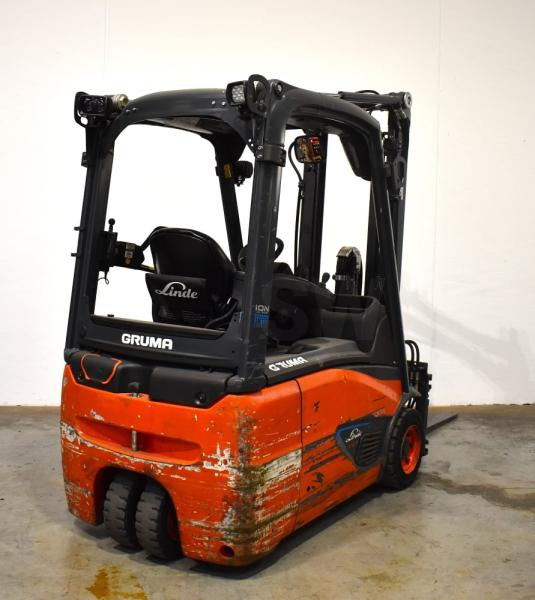 Linde E 16 ION EVO 386-02 - Chariot élévateur électrique: photos 2 Linde E 16 ION EVO 386-02 - Chariot élévateur électrique: photos 2