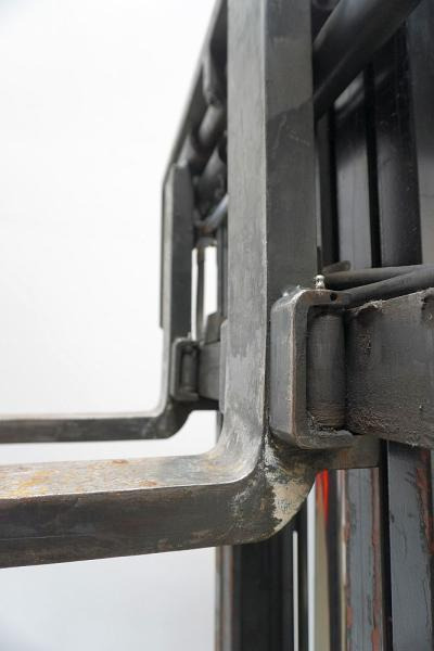 Linde E 16 L EVO 386-02 - Chariot élévateur électrique: photos 5 Linde E 16 L EVO 386-02 - Chariot élévateur électrique: photos 5
