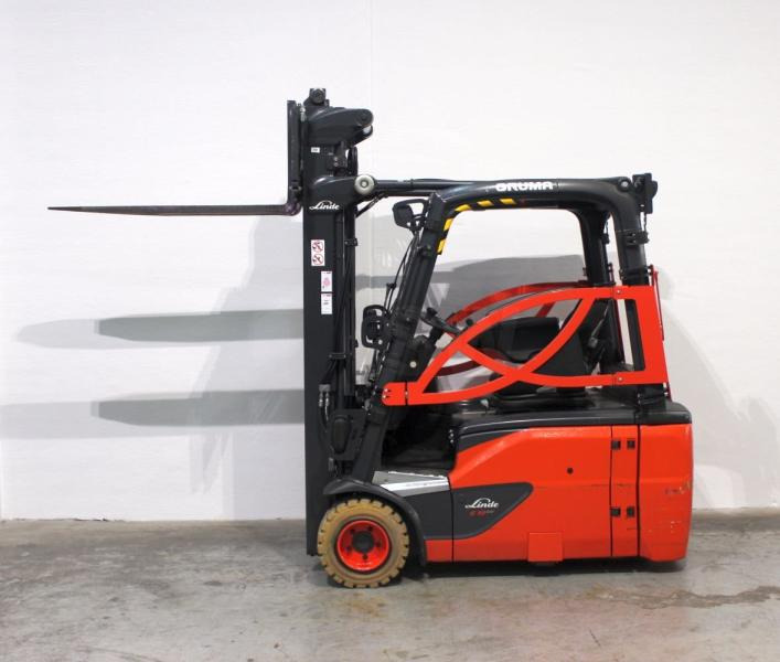 Linde E 18 L EVO 386-02 - Chariot élévateur électrique: photos 5 Linde E 18 L EVO 386-02 - Chariot élévateur électrique: photos 5