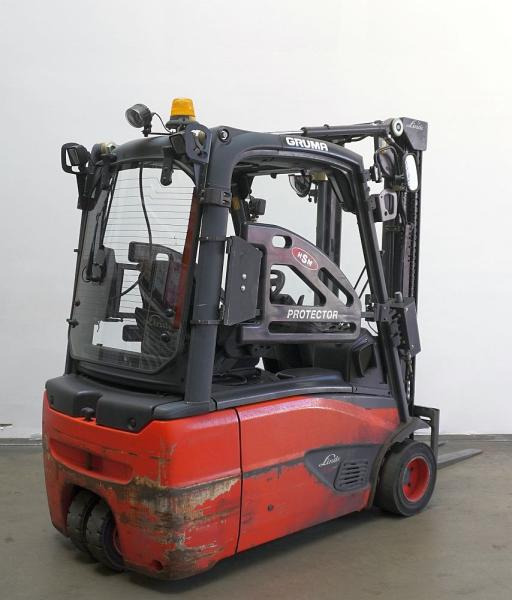 Linde E 18 L EVO 386-02 - Chariot élévateur électrique: photos 2 Linde E 18 L EVO 386-02 - Chariot élévateur électrique: photos 2