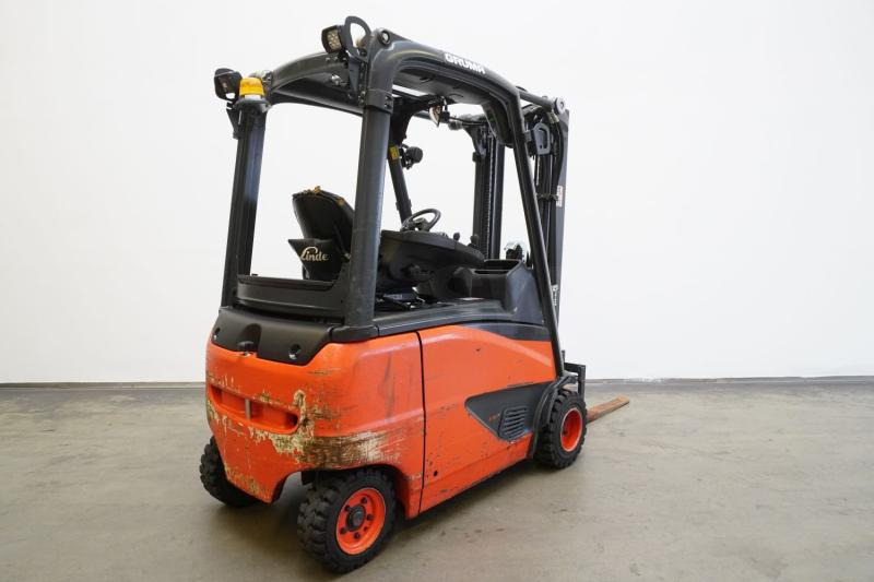 Linde E 18 PH EVO 386-02 - Chariot élévateur électrique: photos 2 Linde E 18 PH EVO 386-02 - Chariot élévateur électrique: photos 2
