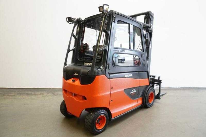 Linde E 30/600 HL 387 - Chariot élévateur électrique: photos 2 Linde E 30/600 HL 387 - Chariot élévateur électrique: photos 2